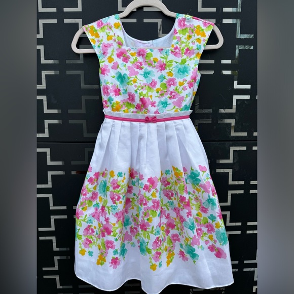 Other - Pretty floral girls dress.